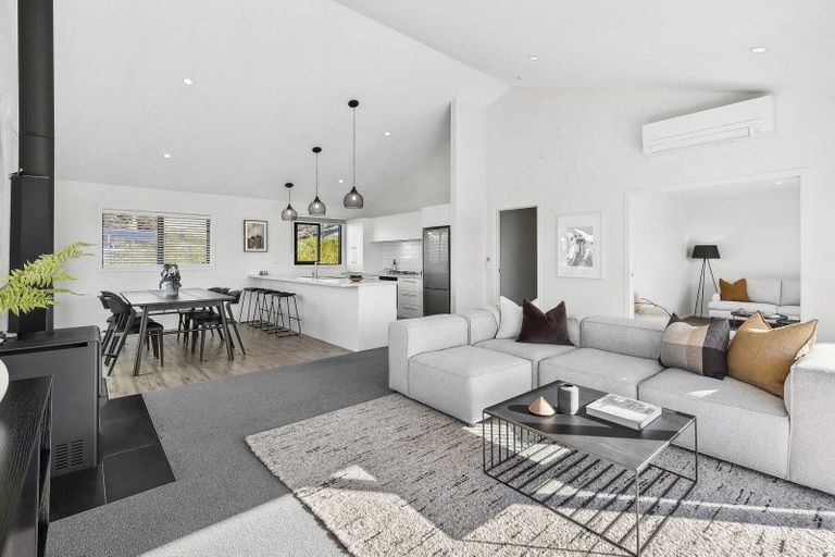 Photo of property in 1 Sorrel Street, Albert Town, Wanaka, 9305