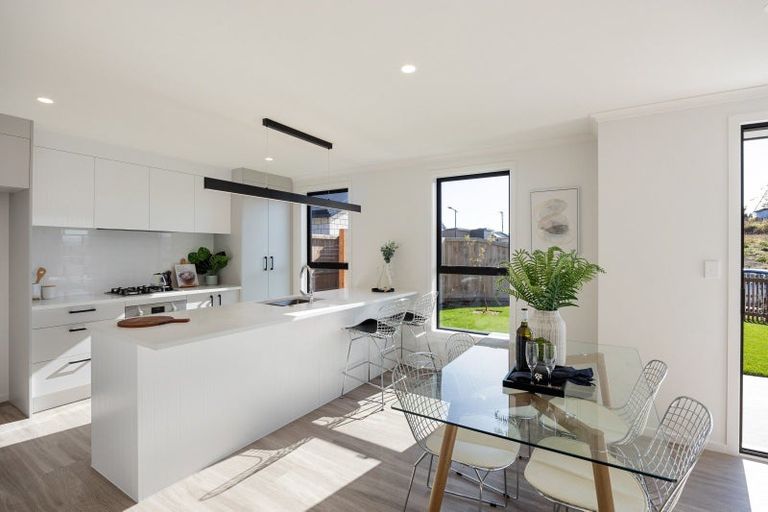 Photo of property in 38 Scenic Rise, Rototuna North, 3281