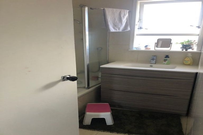 Photo of property in 55 Hilling Street, Titirangi, Auckland, 0604