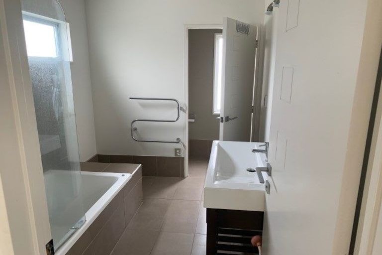 Photo of property in 88b Brockworth Place, Riccarton, Christchurch, 8011