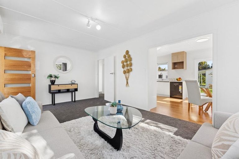 Photo of property in 15 Rice Crescent, Papakura, 2110