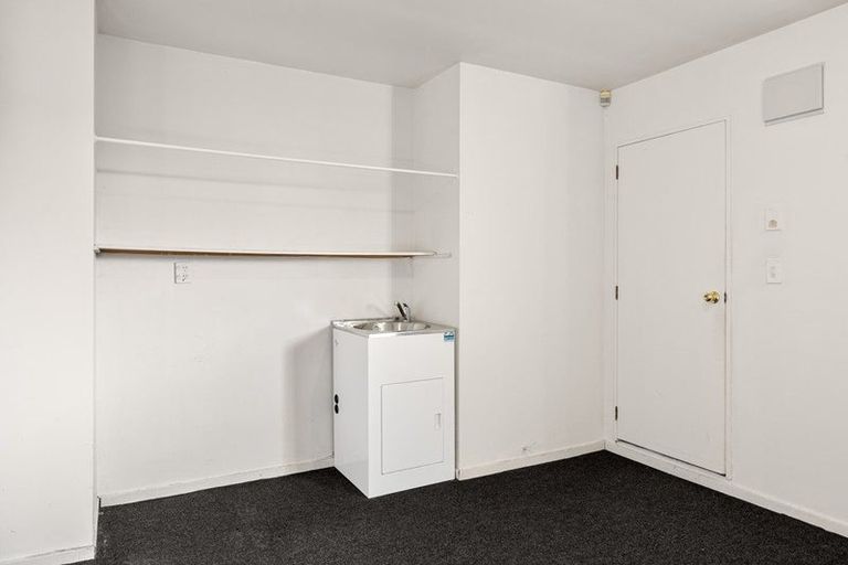 Photo of property in 2/17 Cardigan Bay Place, Addington, Christchurch, 8024