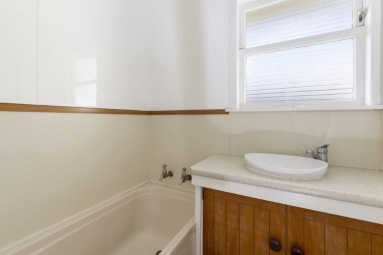 Photo of property in 29 Wharenui Road, Owhata, Rotorua, 3010