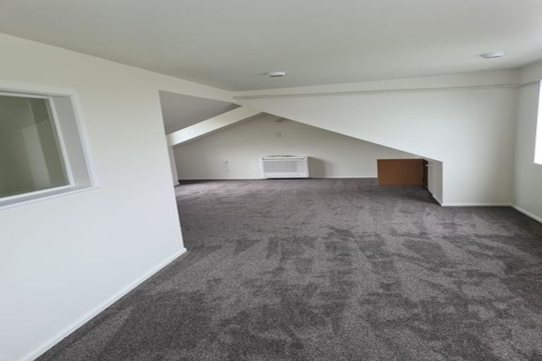 Photo of property in 14 Melvill Grove, Waterloo, Lower Hutt, 5011