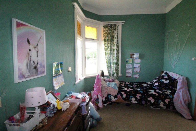 Photo of property in 2 Laura Street, Lumsden, 9730