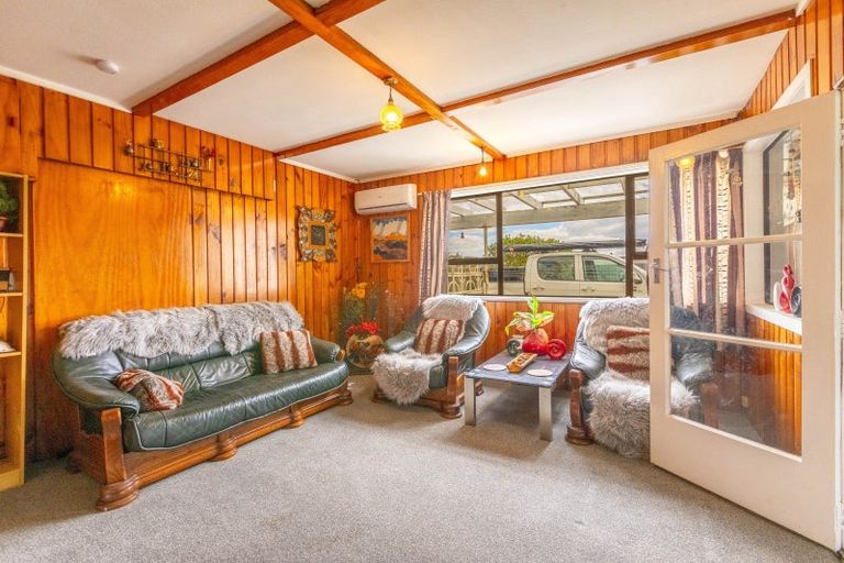 Photo of property in 4 Woburn Street, Waipukurau, 4200