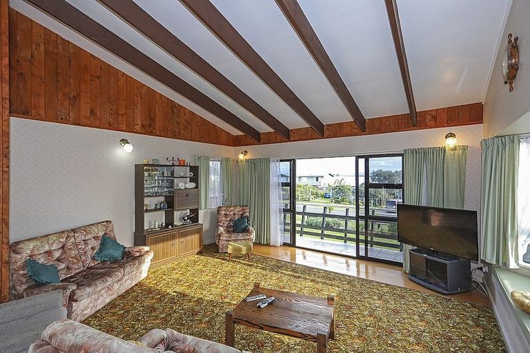 Photo of property in 667 Pukehina Parade, Pukehina, Te Puke, 3189