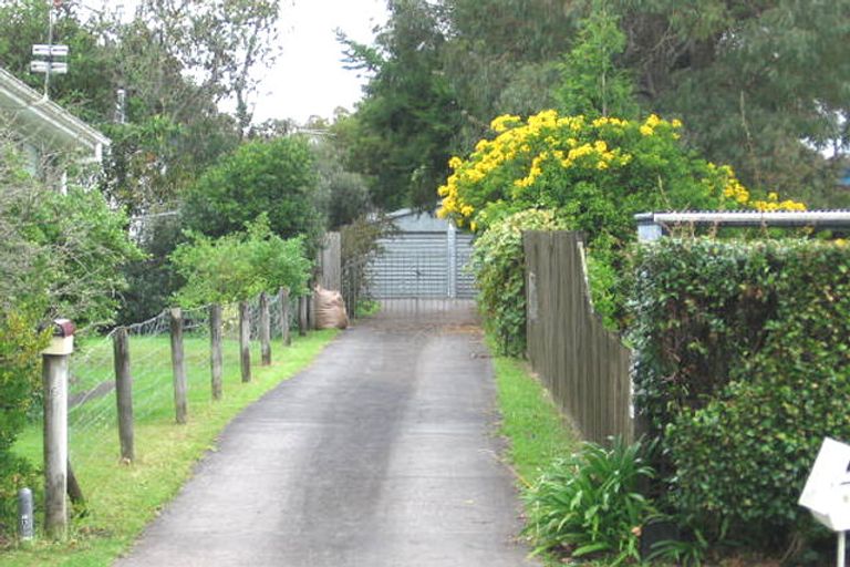 Photo of property in 16 Urlich Drive, Ranui, Auckland, 0612