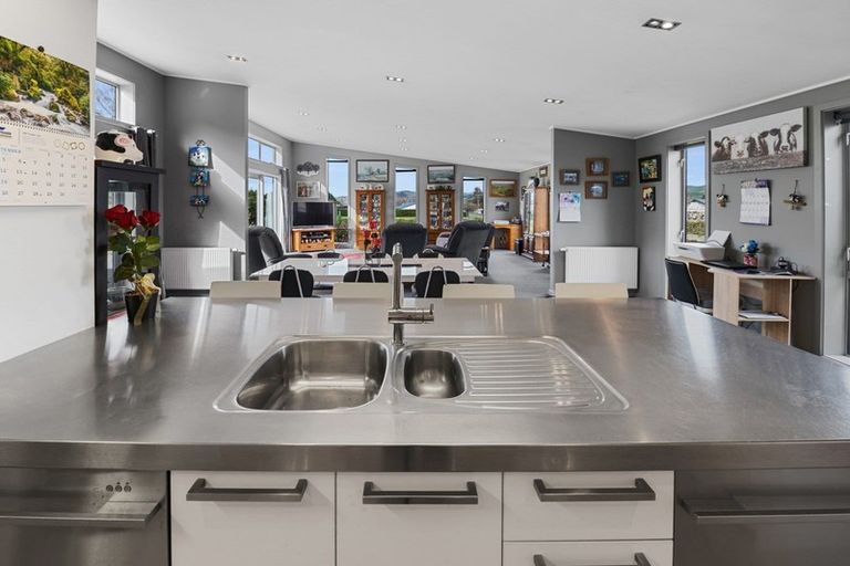 Photo of property in 127 Coutts Road, Gore, 9710