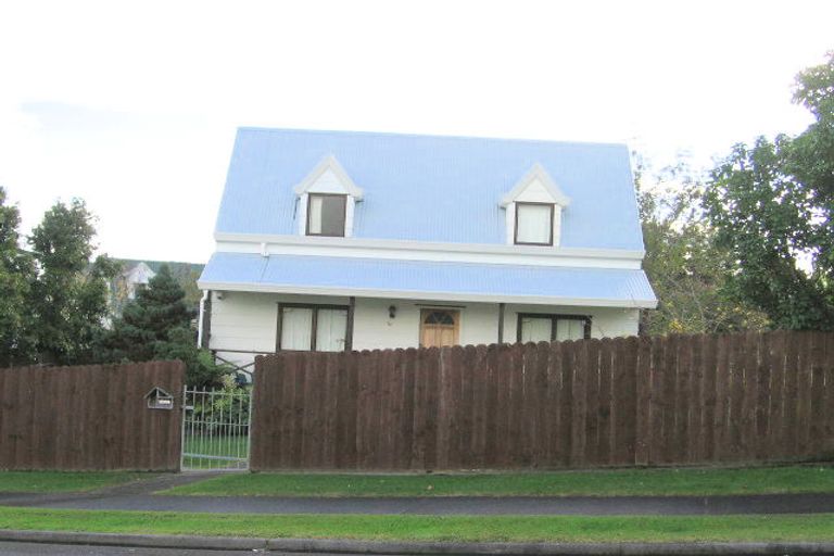 Photo of property in 10 Sandgate Avenue, Botany Downs, Auckland, 2010