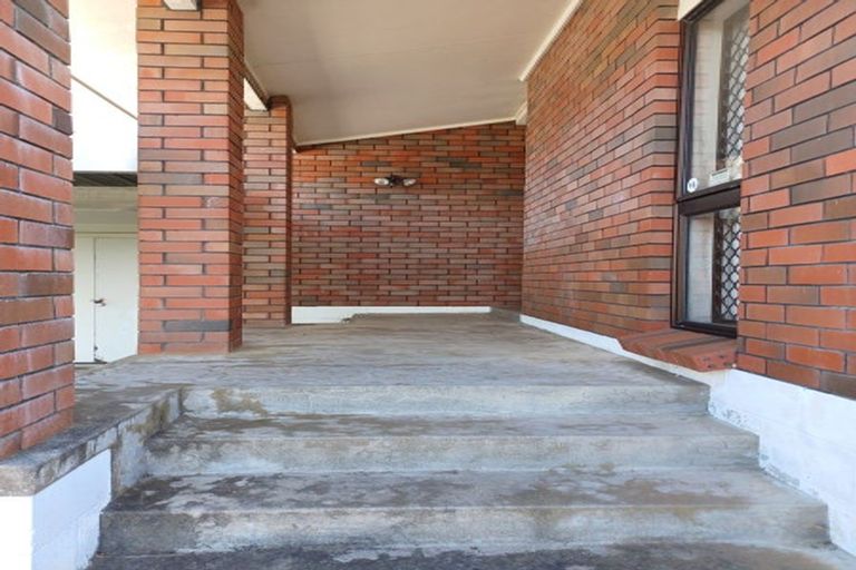 Photo of property in 24 Dianne Louise Drive, Half Moon Bay, Auckland, 2012