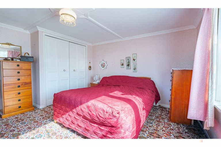 Photo of property in 25 Hughes Street, Waimate, 7924