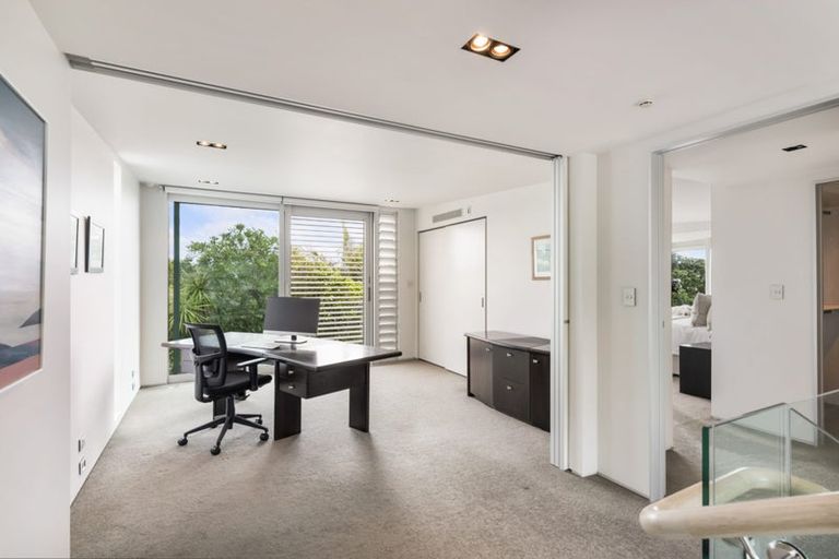 Photo of property in 11a Bournemouth Terrace, Murrays Bay, Auckland, 0630