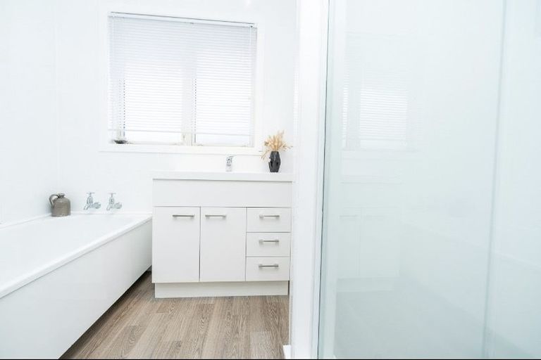 Photo of property in 43 Lewis Street, Glenview, Hamilton, 3206