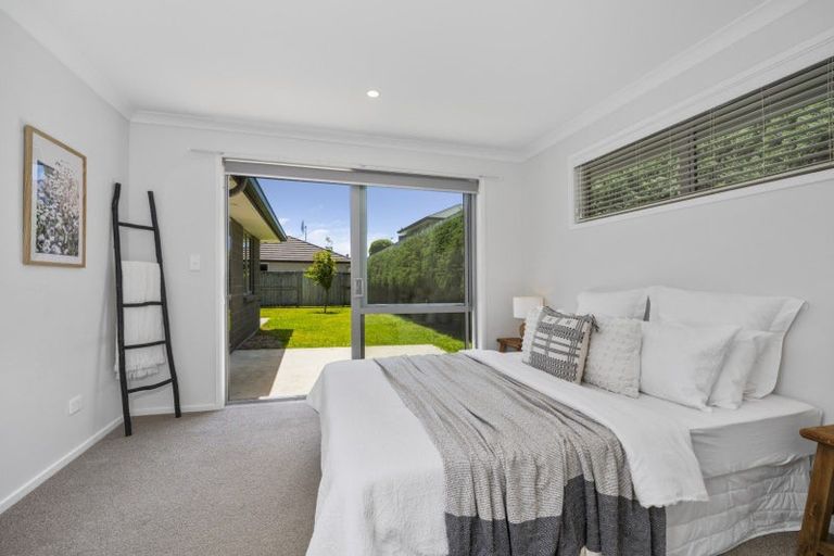Photo of property in 7 Madeleine Place, Omokoroa, 3114