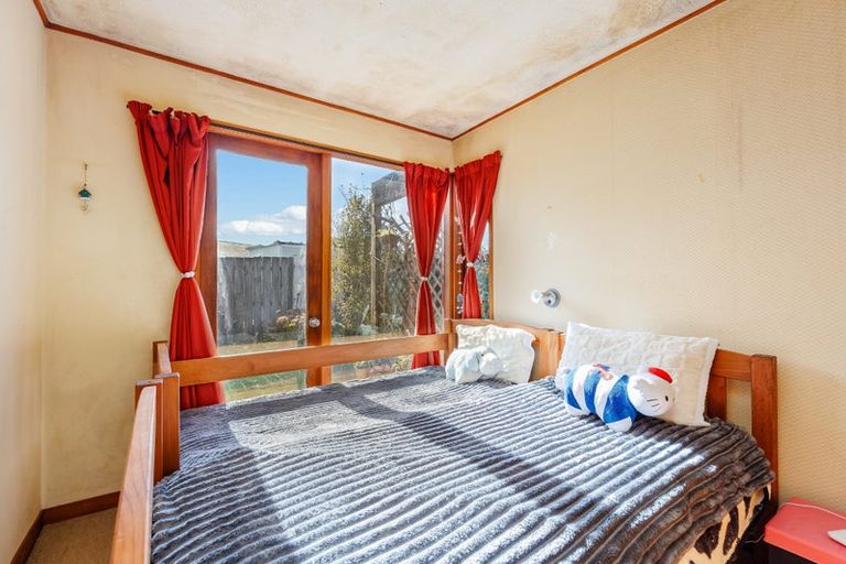 Photo of property in 41 Fitzherbert Avenue, West Harbour, Auckland, 0618