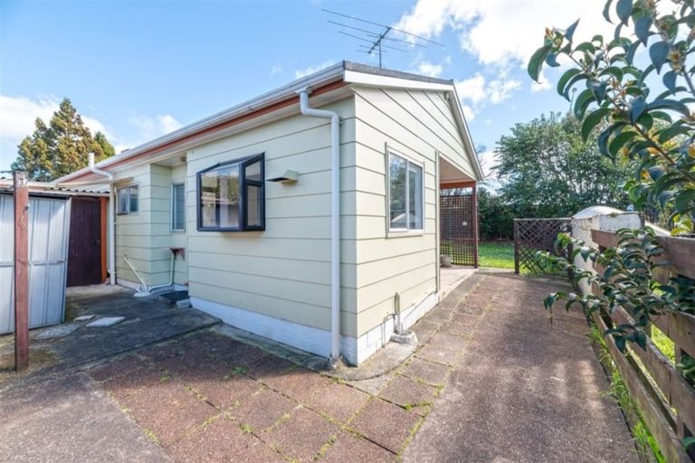 Photo of property in 1/159 Te Atatu Road, Te Atatu South, Auckland, 0610