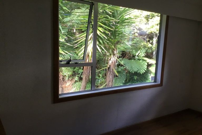 Photo of property in 25 Wyndham Road, Pinehaven, Upper Hutt, 5019