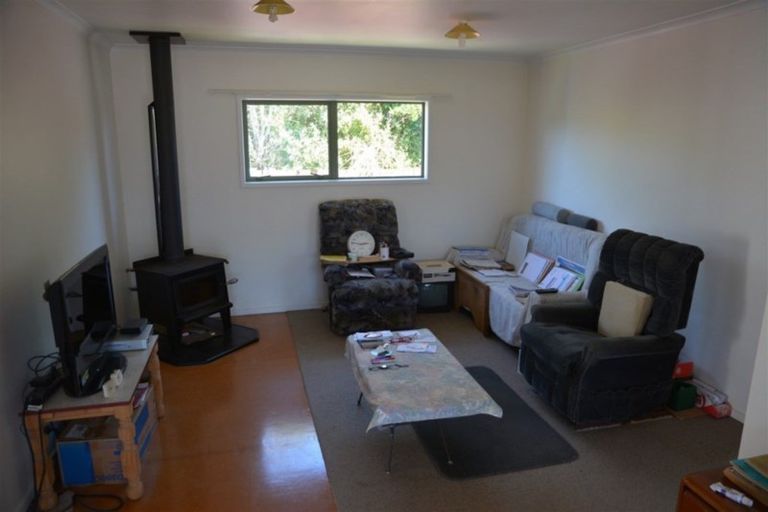 Photo of property in 5 Hunter Street, Karamea, 7893