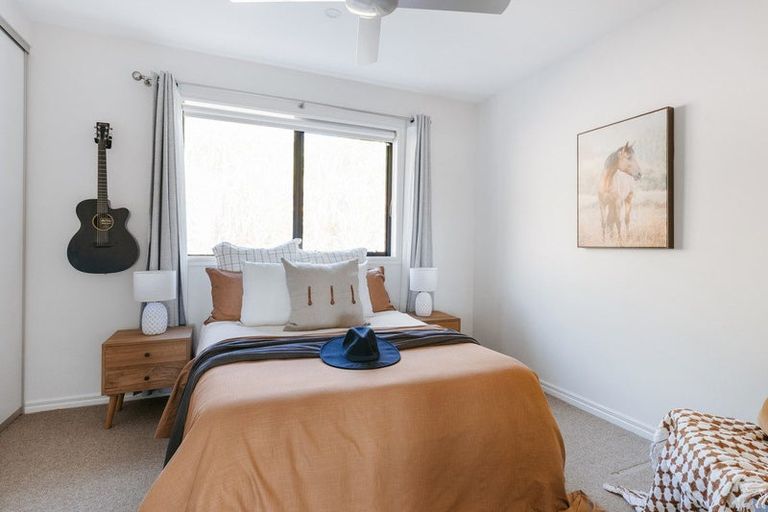 Photo of property in 29 Holcombrooke Lane, Welcome Bay, Tauranga, 3175