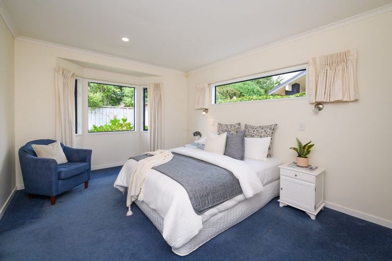 Photo of property in 16 Cloake Way, Palmerston North, 4414