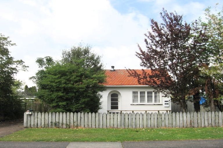 Photo of property in 2a Bellvue Road, Kawaha Point, Rotorua, 3010