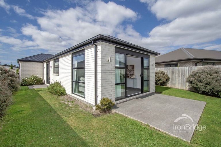 Photo of property in 3 Romney Drive, Belfast, Christchurch, 8051