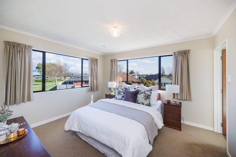 Photo of property in 44 Chippendale Crescent, Highbury, Palmerston North, 4412