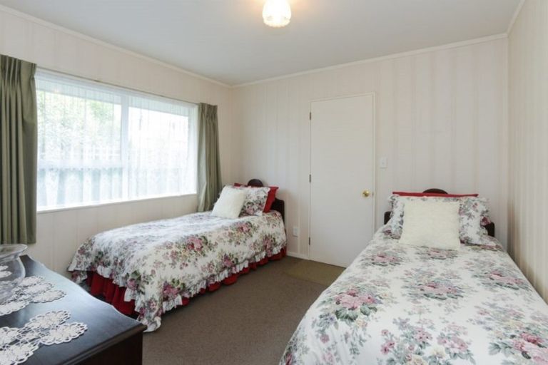 Photo of property in 2/102 Terrace Road, Parkvale, Hastings, 4122