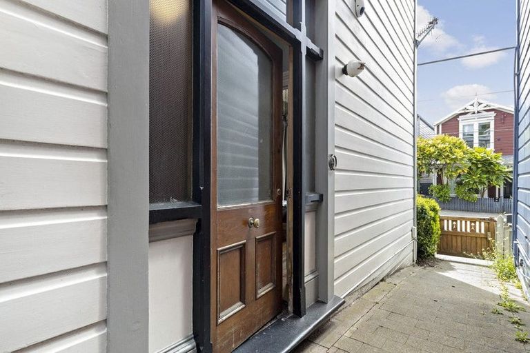 Photo of property in 43 Aro Street, Aro Valley, Wellington, 6021