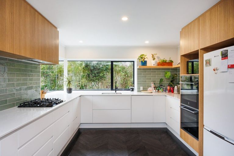 Photo of property in 7 Hillgrove Place, Fitzherbert, Palmerston North, 4410