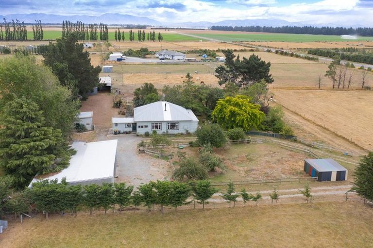 Photo of property in 261 Rakaia Barrhill Methven Road, Rakaia, 7784