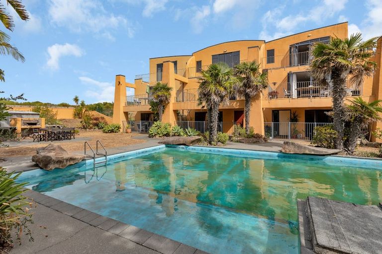 Photo of property in 122b Bream Bay Drive, Ruakaka, 0116