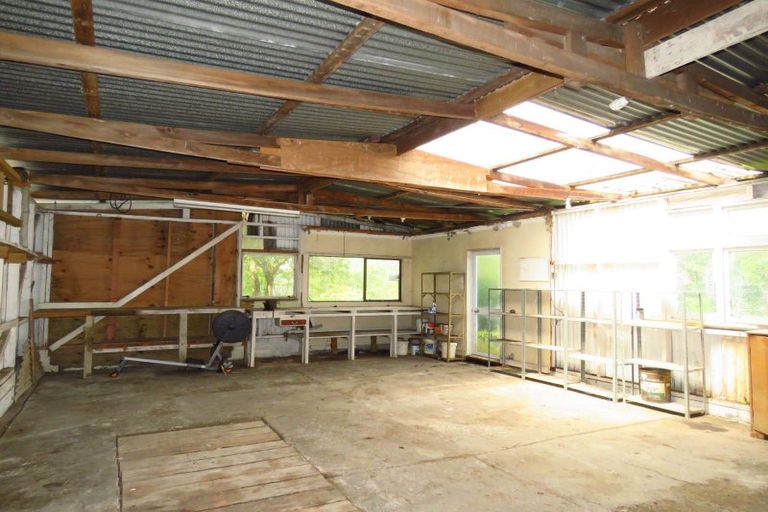 Photo of property in 35 Queen Street, Westport, 7825