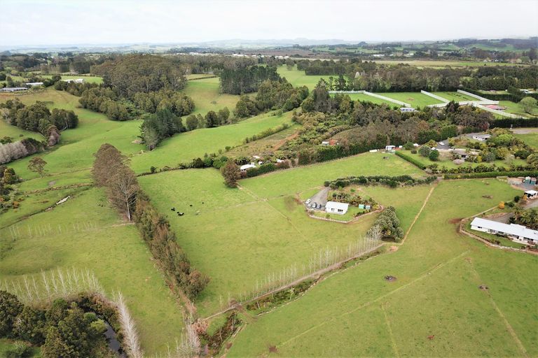 Photo of property in 121d Waimate North Road, Kerikeri, 0293