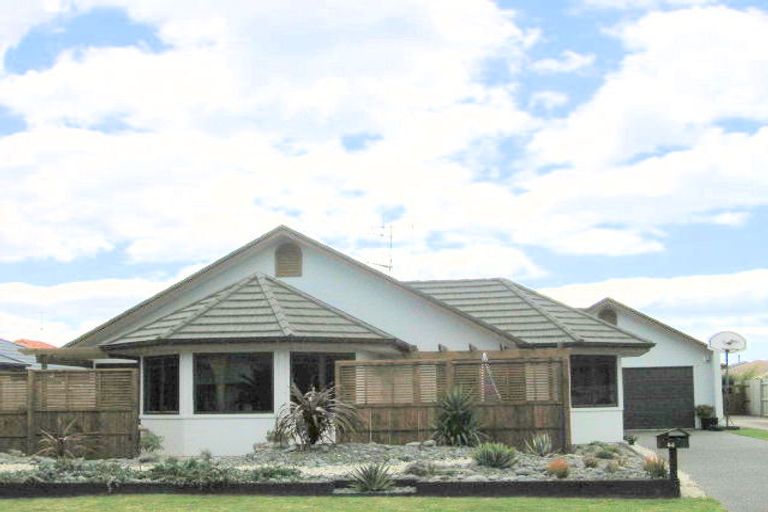 Photo of property in 54 Corinth Grove, Papamoa Beach, Papamoa, 3118