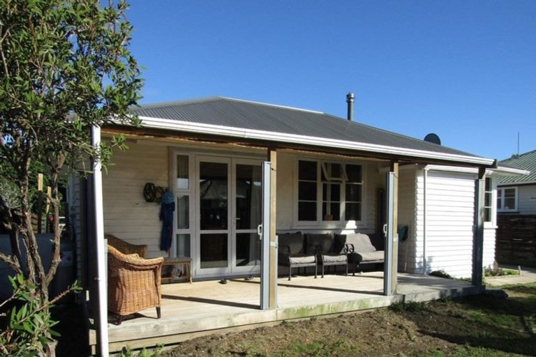 Photo of property in 17 Matai Street, Edgecumbe, 3120
