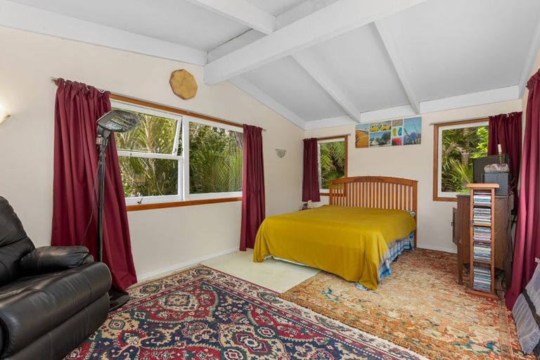 Photo of property in 90 Lone Kauri Road, Karekare, Auckland, 0772