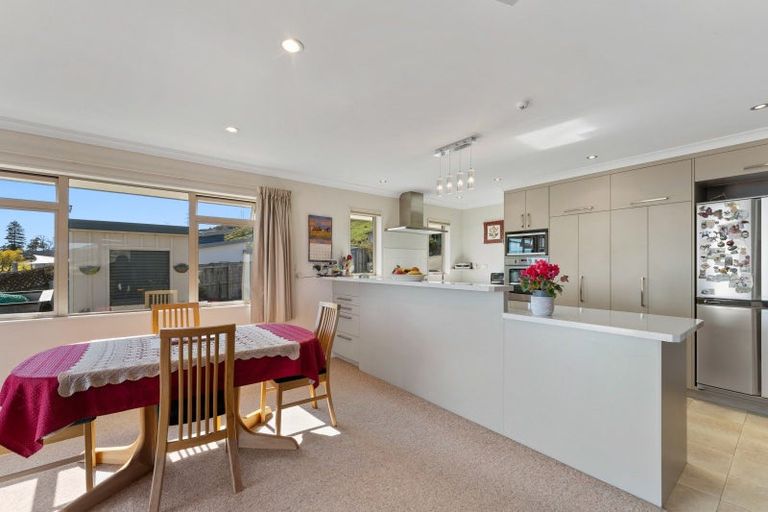 Photo of property in 6 Norfolk Place, Stoke, Nelson, 7011