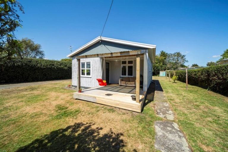 Photo of property in 23 Rosalind Street, Stratford, 4332