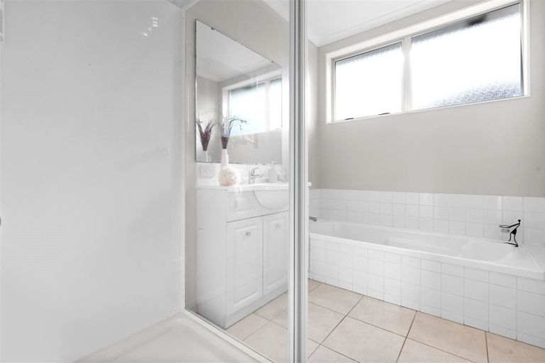 Photo of property in 4 Ritchie Crescent, Takanini, 2112