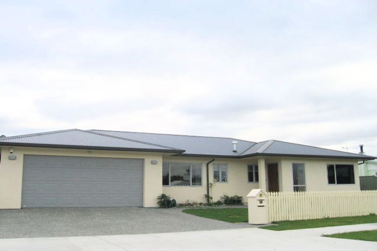 Photo of property in 7 Hammond Road, Taradale, Napier, 4112