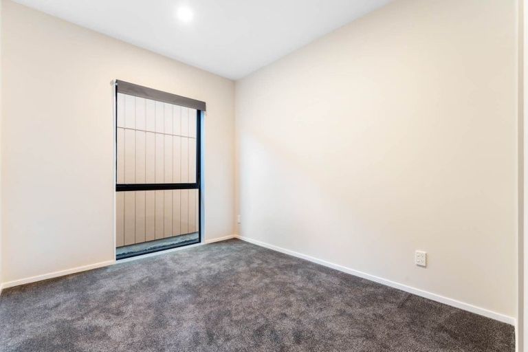 Photo of property in 8 Kokotea Road, Massey, Auckland, 0614