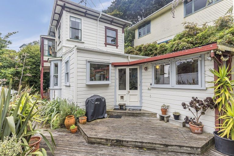 Photo of property in 3 Levina Avenue, Aro Valley, Wellington, 6021