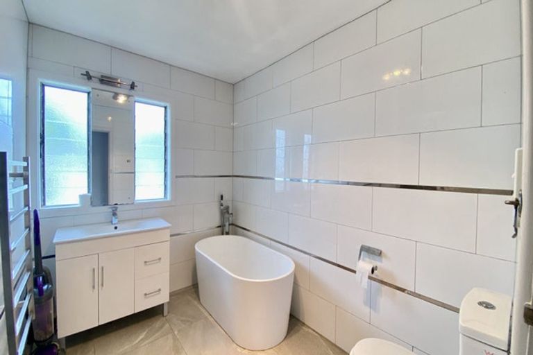 Photo of property in 1/16 Cliff Road, Papakura, 2110