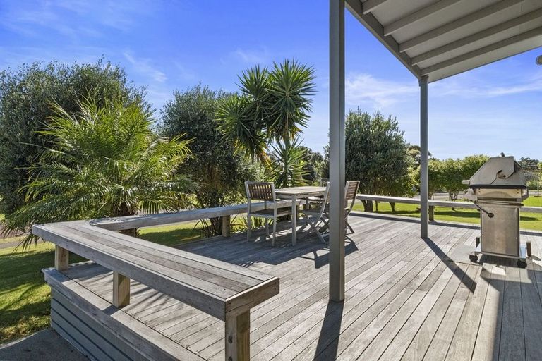 Photo of property in 33 Holland Close, Pauanui, Hikuai, 3579