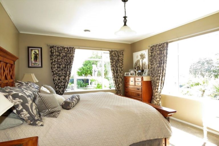 Photo of property in 22 Queen Street, Westport, 7825