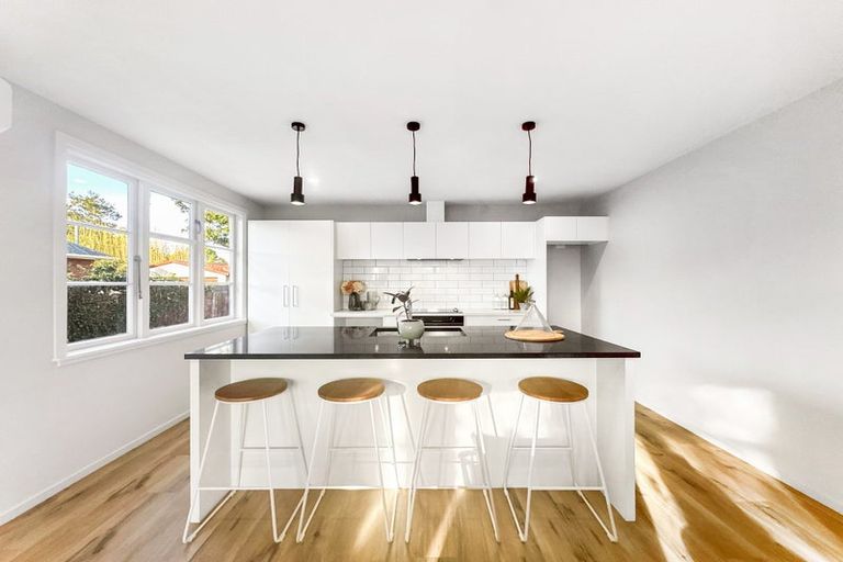 Photo of property in 48 Rowcliffe Crescent, Avonside, Christchurch, 8061