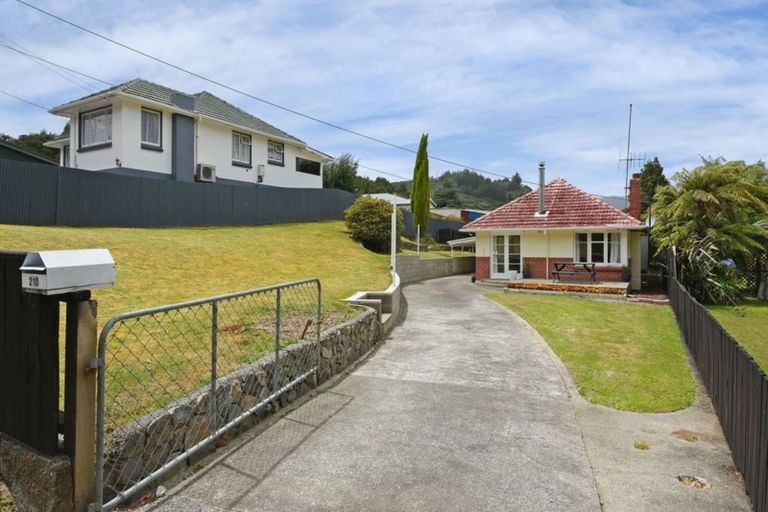 Photo of property in 210 Akatarawa Road, Birchville, Upper Hutt, 5018