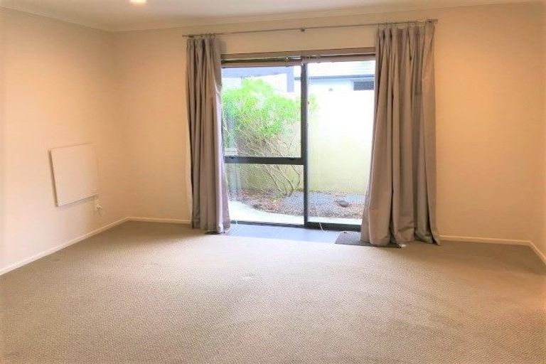 Photo of property in 15 Waiora Place, Pyes Pa, Tauranga, 3112